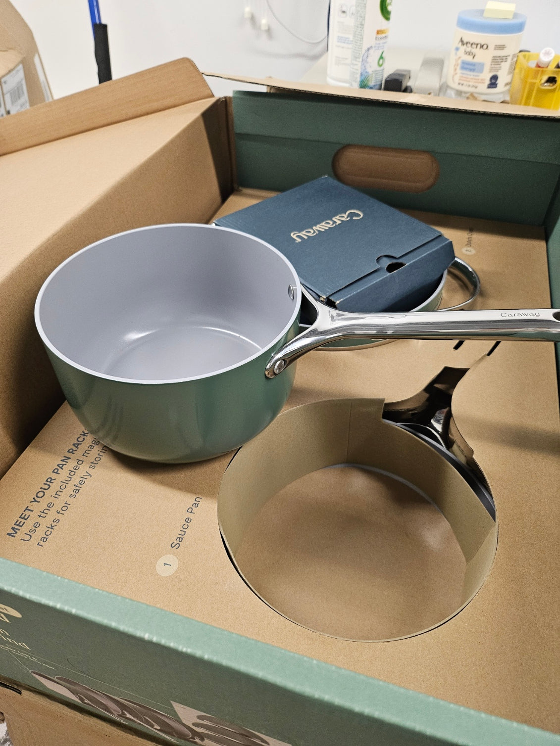 Cookware Set with Organizer